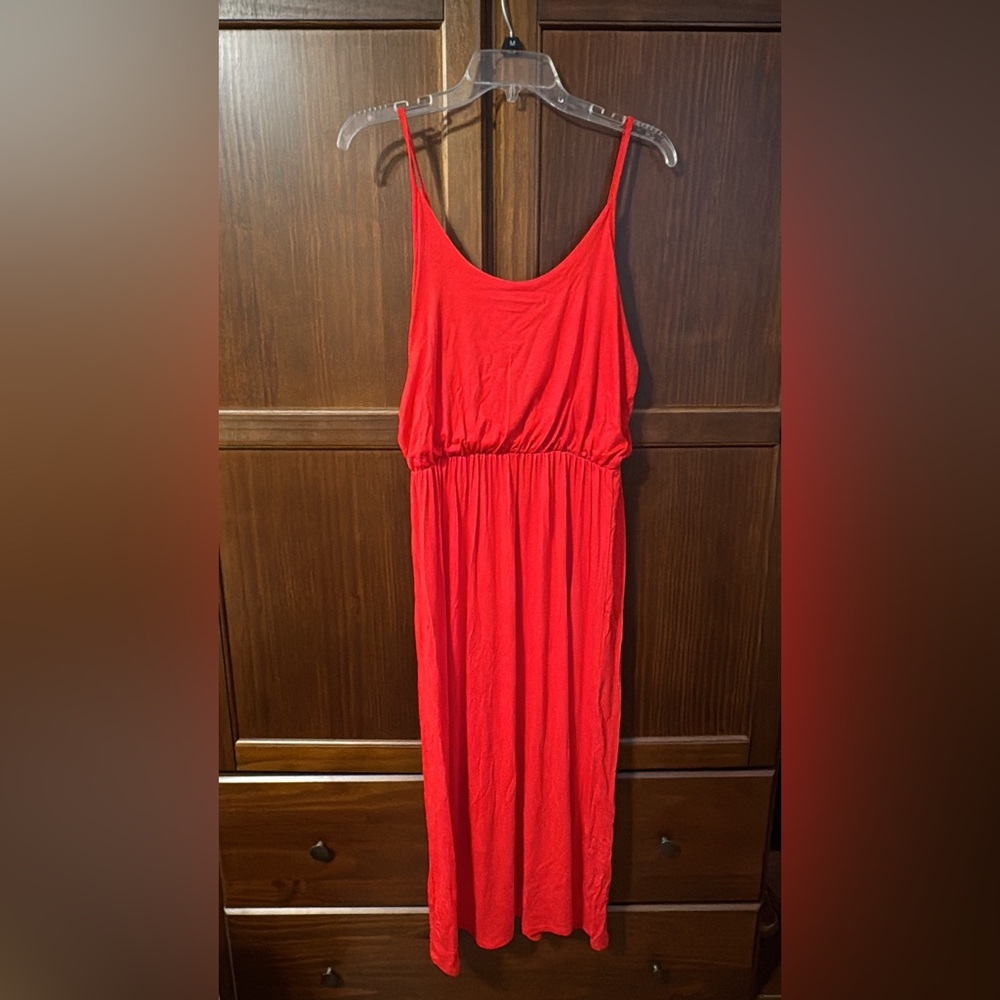 Elegant Red Sleeveless Dress